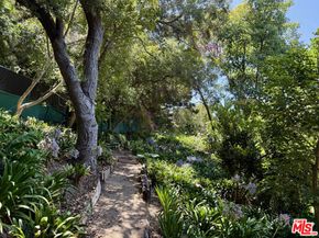 1754 Mandeville Canyon Road, Los Angeles CA 90049