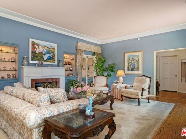 11450 Ayrshire Road, Los Angeles CA 90049