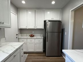 461 E 234th Walk 1/8, Carson CA 90745