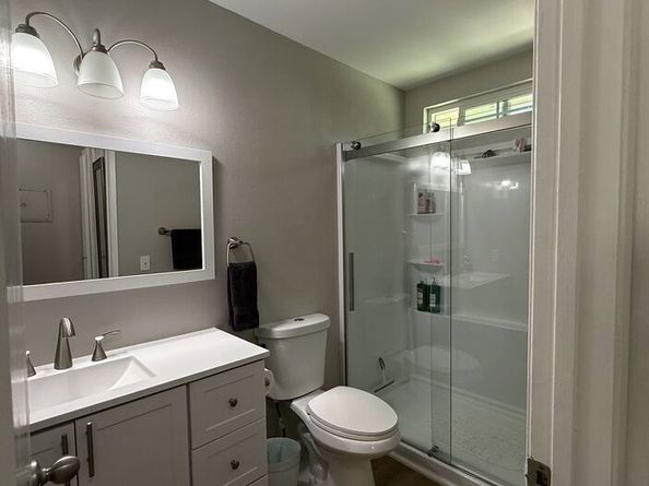 461 E 234th Walk 1/8, Carson CA 90745