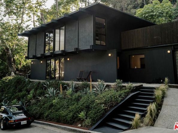 5649 Valley Oak Drive, Los Angeles CA 90068