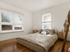 7459 Rosewood Avenue, Los Angeles CA 90036