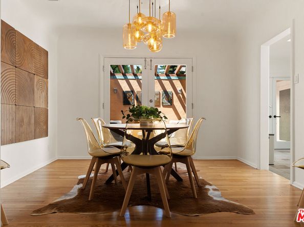 7459 Rosewood Avenue, Los Angeles CA 90036