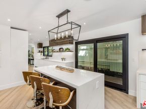1805 Coldwater Canyon Drive, Beverly Hills CA 90210