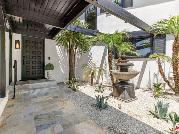 1805 Coldwater Canyon Drive, Beverly Hills CA 90210