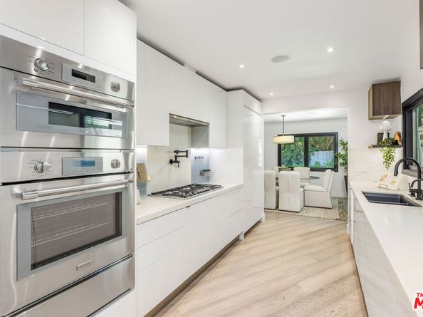 1805 Coldwater Canyon Drive, Beverly Hills CA 90210