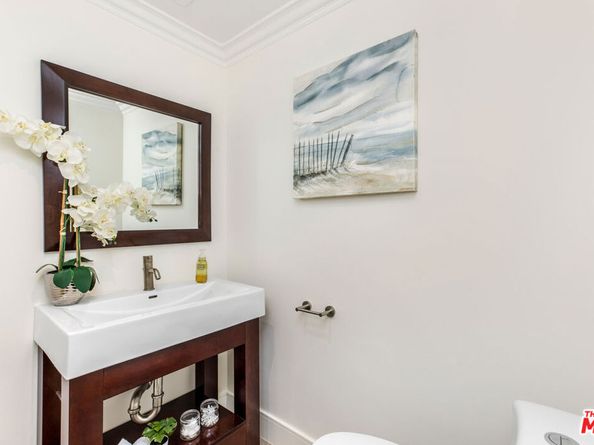 1805 Coldwater Canyon Drive, Beverly Hills CA 90210