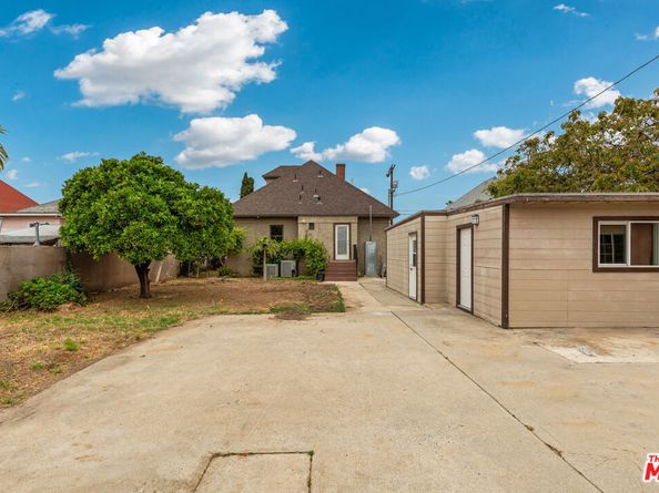 1492 W 28th Street, Los Angeles CA 90007