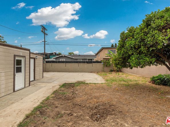 1492 W 28th Street, Los Angeles CA 90007