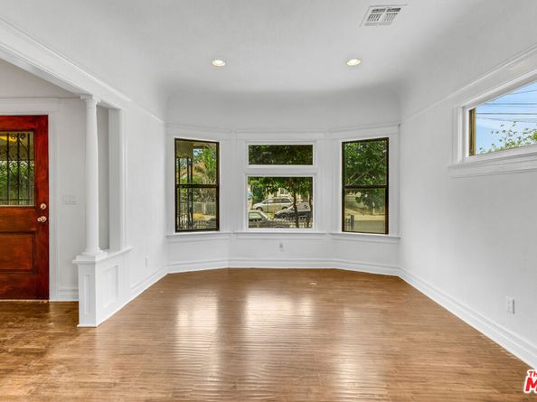 1492 W 28th Street, Los Angeles CA 90007