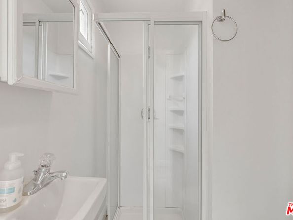 1492 W 28th Street, Los Angeles CA 90007