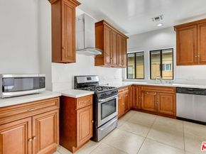 1492 W 28th Street, Los Angeles CA 90007