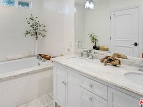 903 N Vista Street, Los Angeles CA 90046