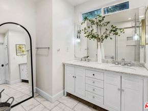903 N Vista Street, Los Angeles CA 90046