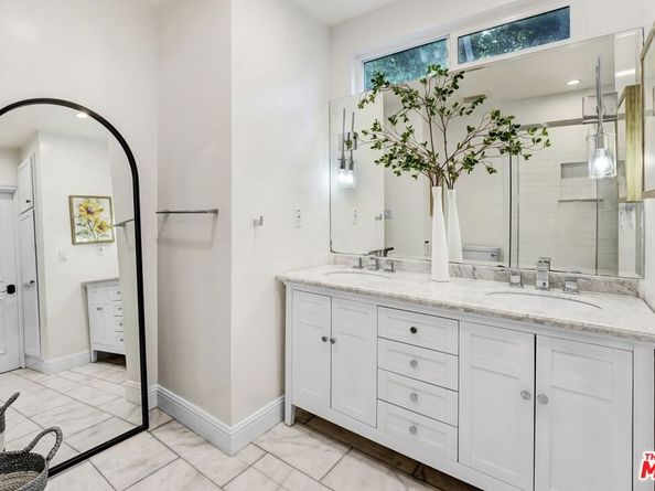 903 N Vista Street, Los Angeles CA 90046