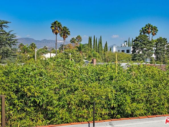 903 N Vista Street, Los Angeles CA 90046