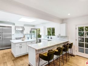 903 N Vista Street, Los Angeles CA 90046