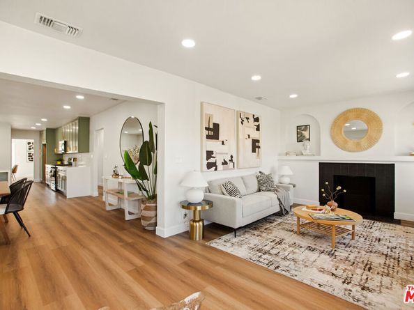 1020 W 55th Street, Los Angeles CA 90037