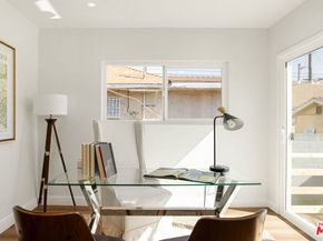 1020 W 55th Street, Los Angeles CA 90037