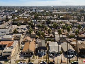 1020 W 55th Street, Los Angeles CA 90037