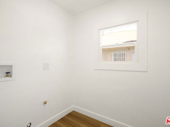 1020 W 55th Street, Los Angeles CA 90037