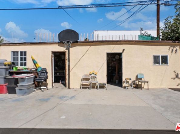 11252 Adelphia Avenue, Pacoima CA 91331