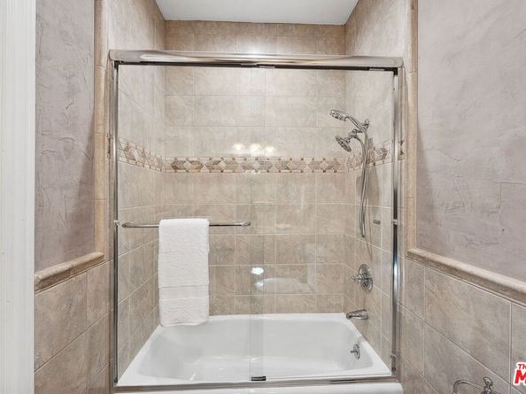 8031 Floral Avenue, Los Angeles CA 90046