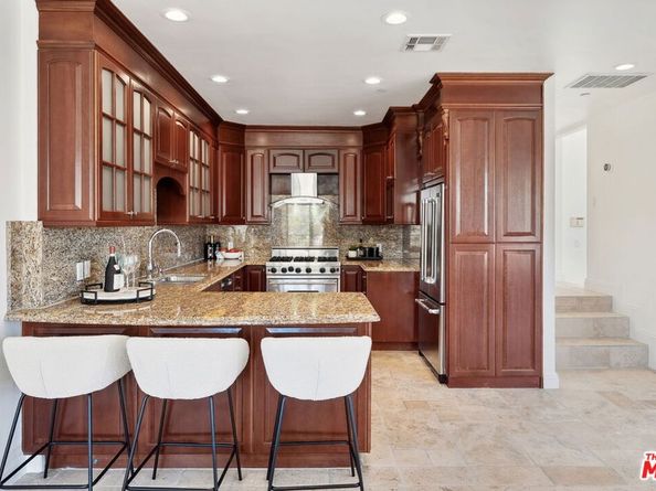 8031 Floral Avenue, Los Angeles CA 90046