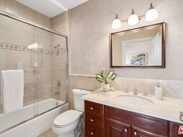 8031 Floral Avenue, Los Angeles CA 90046