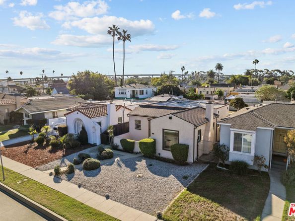 618 W 111th Place, Los Angeles CA 90044