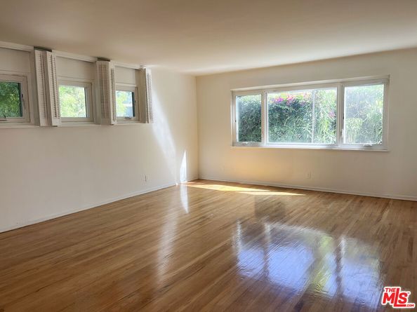 1477 Havenhurst Drive, Los Angeles CA 90046