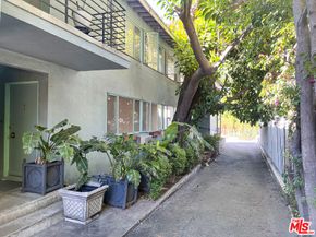 1477 Havenhurst Drive, Los Angeles CA 90046