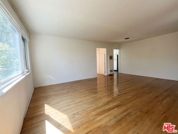 1477 Havenhurst Drive, Los Angeles CA 90046