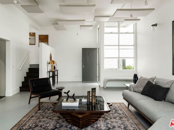 558 Rose Avenue, Venice CA 90291