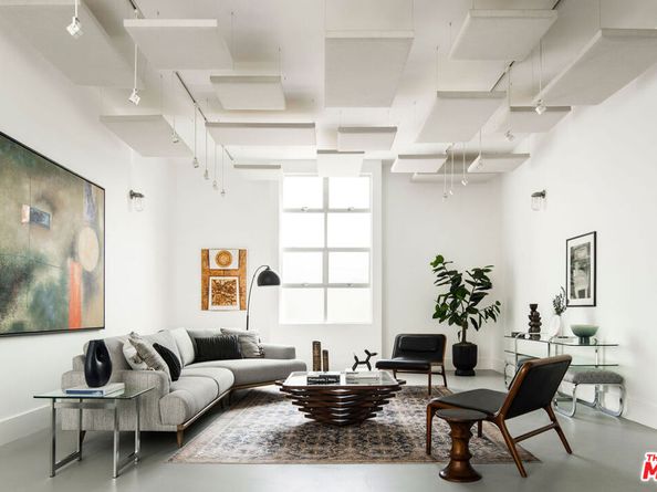 558 Rose Avenue, Venice CA 90291