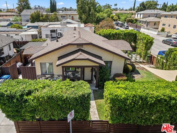 11202 Emelita Street, North Hollywood CA 91601