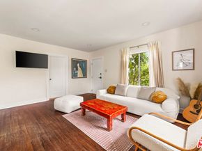 11202 Emelita Street, North Hollywood CA 91601