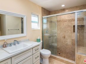 9625 Yolanda Avenue, Northridge CA 91324