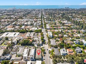 2102 Montana Avenue, Santa Monica CA 90403