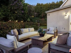1100 Las Pulgas Place, Pacific Palisades CA 90272