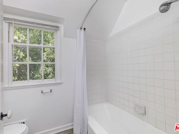 271 Beloit Avenue, Los Angeles CA 90049