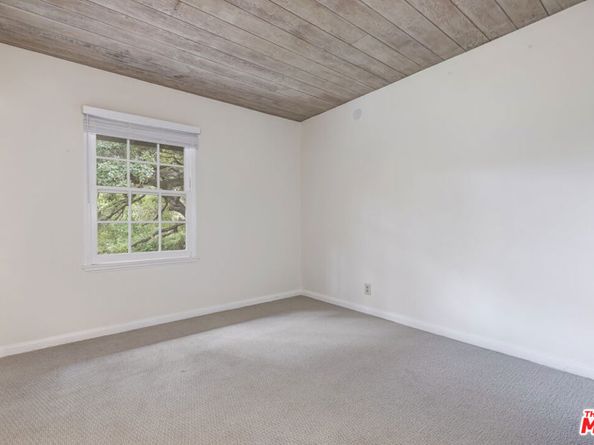 271 Beloit Avenue, Los Angeles CA 90049