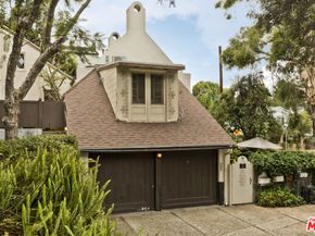 271 Beloit Avenue, Los Angeles CA 90049