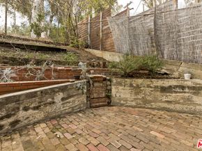 271 Beloit Avenue, Los Angeles CA 90049