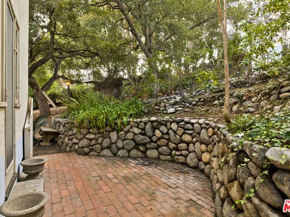 271 Beloit Avenue, Los Angeles CA 90049
