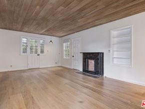 271 Beloit Avenue, Los Angeles CA 90049