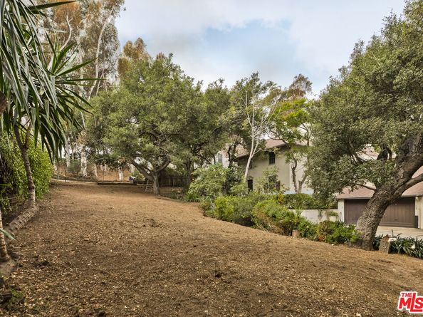 271 Beloit Avenue, Los Angeles CA 90049