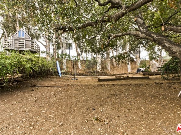 271 Beloit Avenue, Los Angeles CA 90049