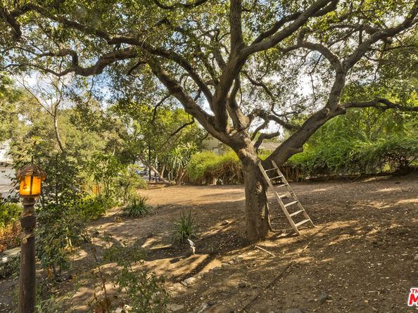 271 Beloit Avenue, Los Angeles CA 90049