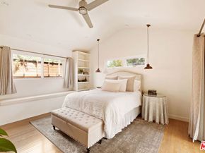 980 Vernon Avenue, Venice CA 90291
